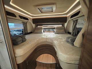 Husbil-integrerad Knaus Sun I 900 LEG 20 av 28