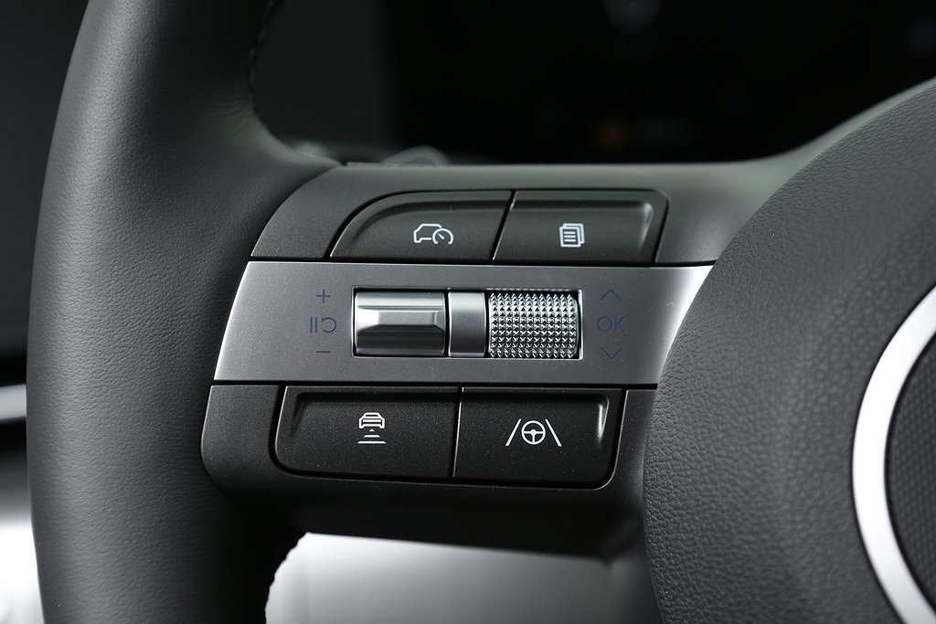 Hyundai Kona 1.6T Hybrid Essential Automat 0,99% RÄNTA 2025