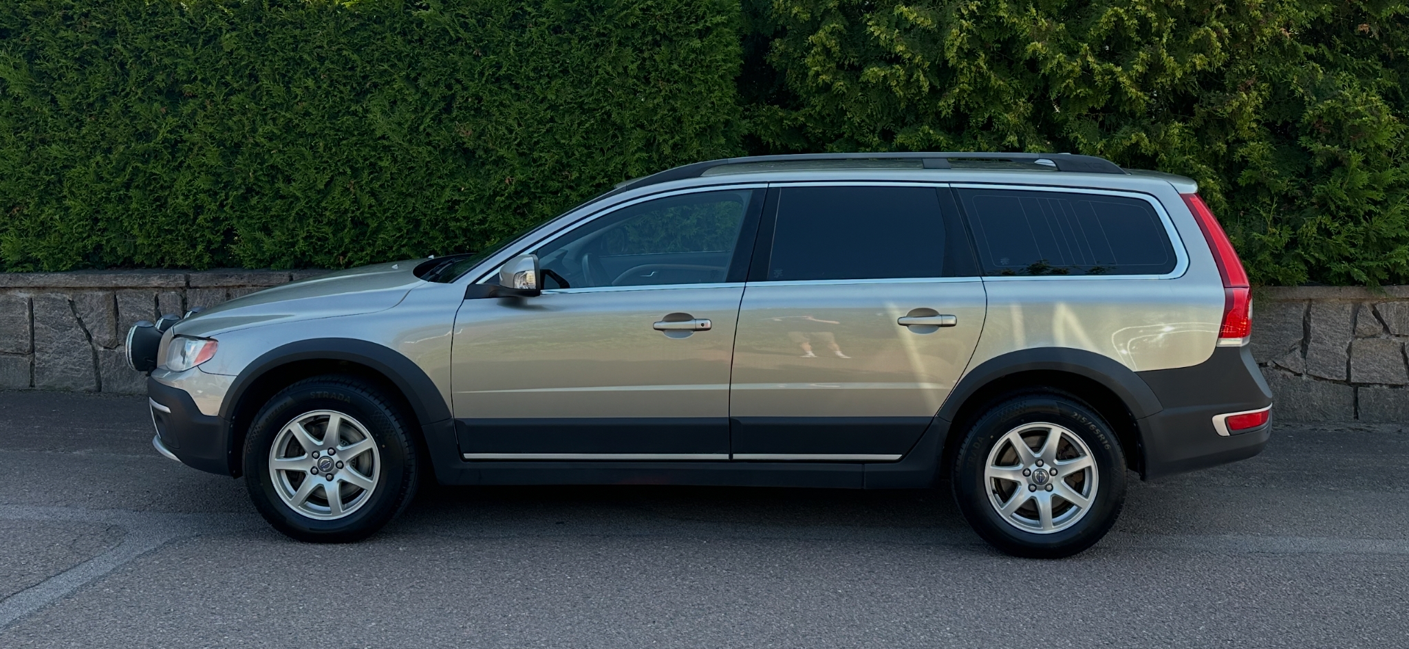 Volvo XC70 D4 AWD Geartronic Momentum 2014, kuva 2/42