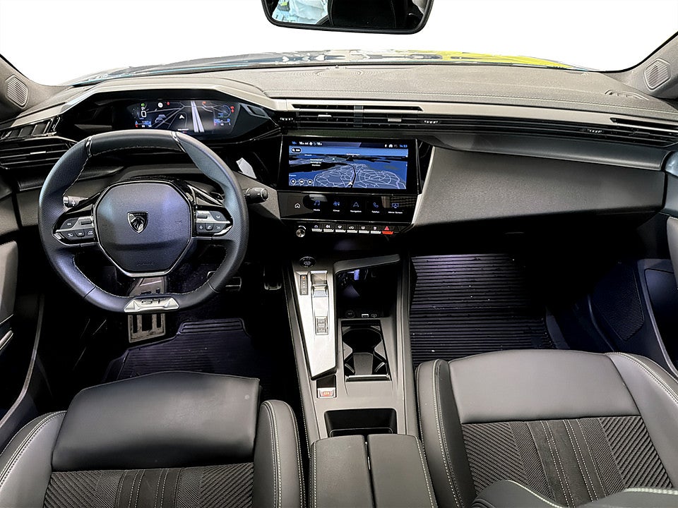 Bild på Peugeot 408 GT Hybrid 136hk Aut B-KAMERA ELSTOL NAV