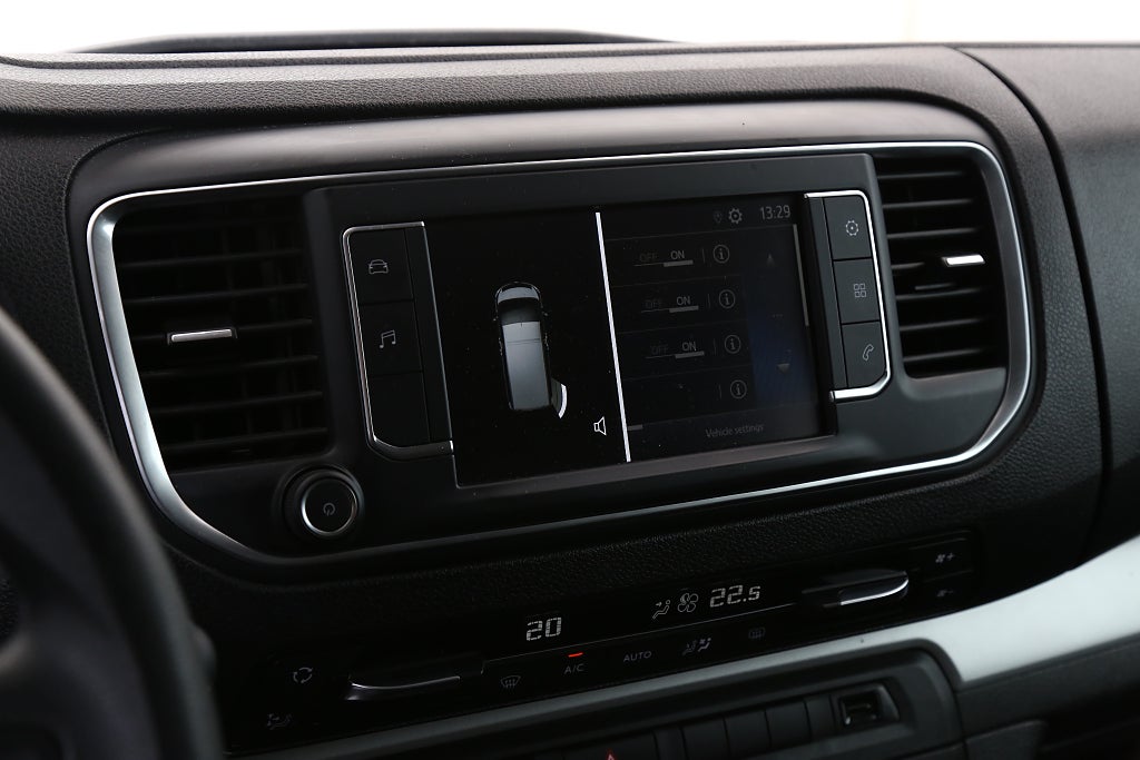 Toyota Proace Verso 2,0 D-4D 144hk Aut 9-sits Värmare Drag Leasbar