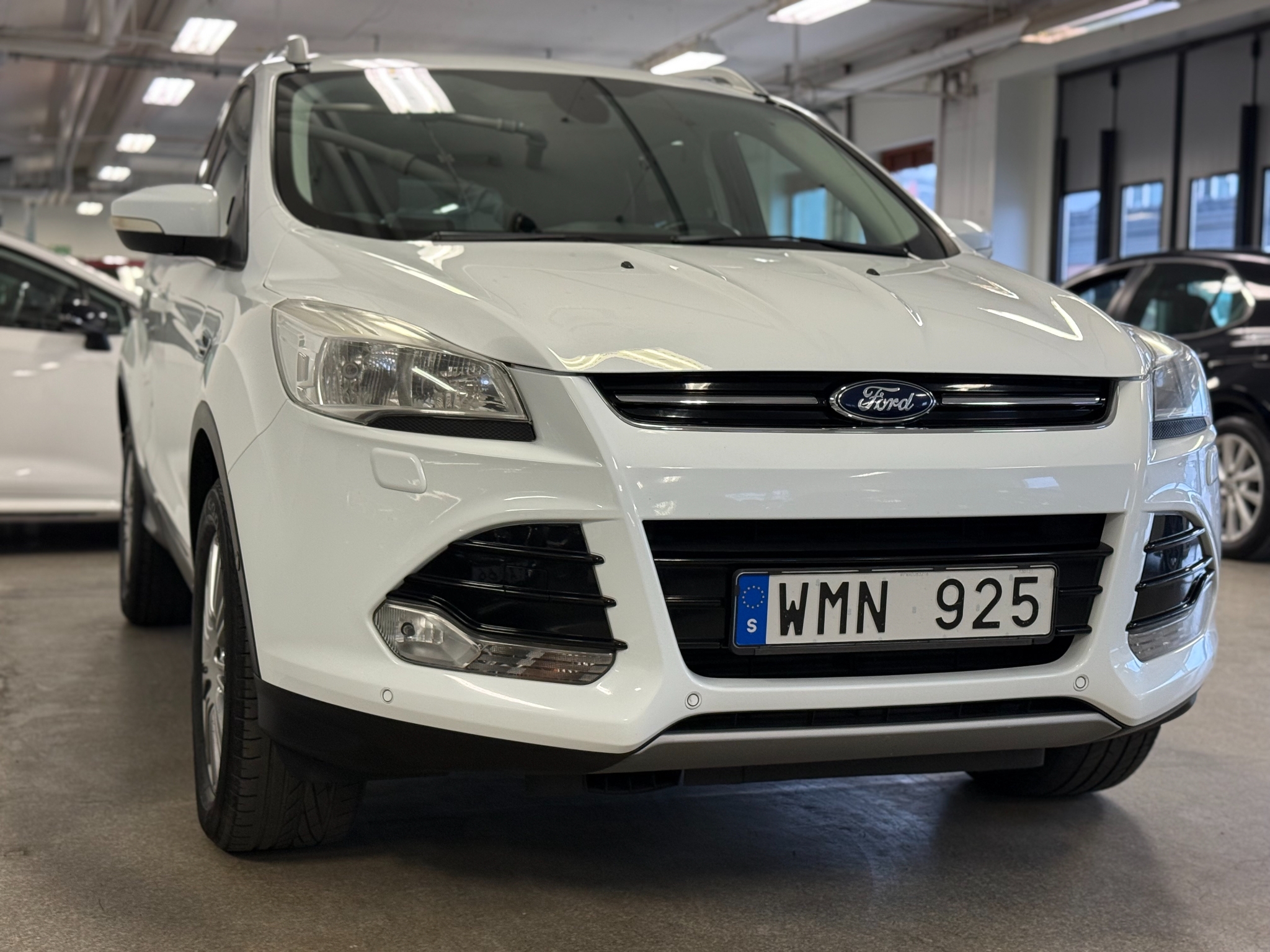 Ford Kuga 1.6 EcoBoost Titanium Euro 5 2013, photo 6/48