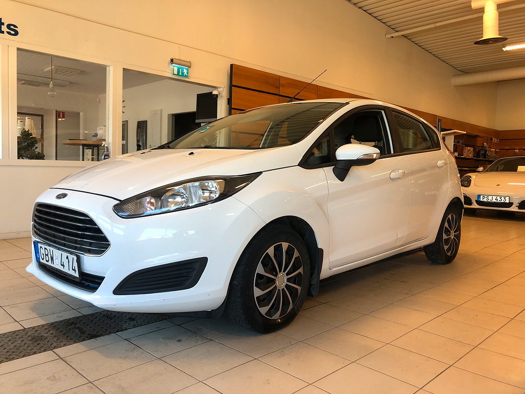 Ford Fiesta 5-dörrar 1.0 Trend Skatt 360 KR/ÅR 