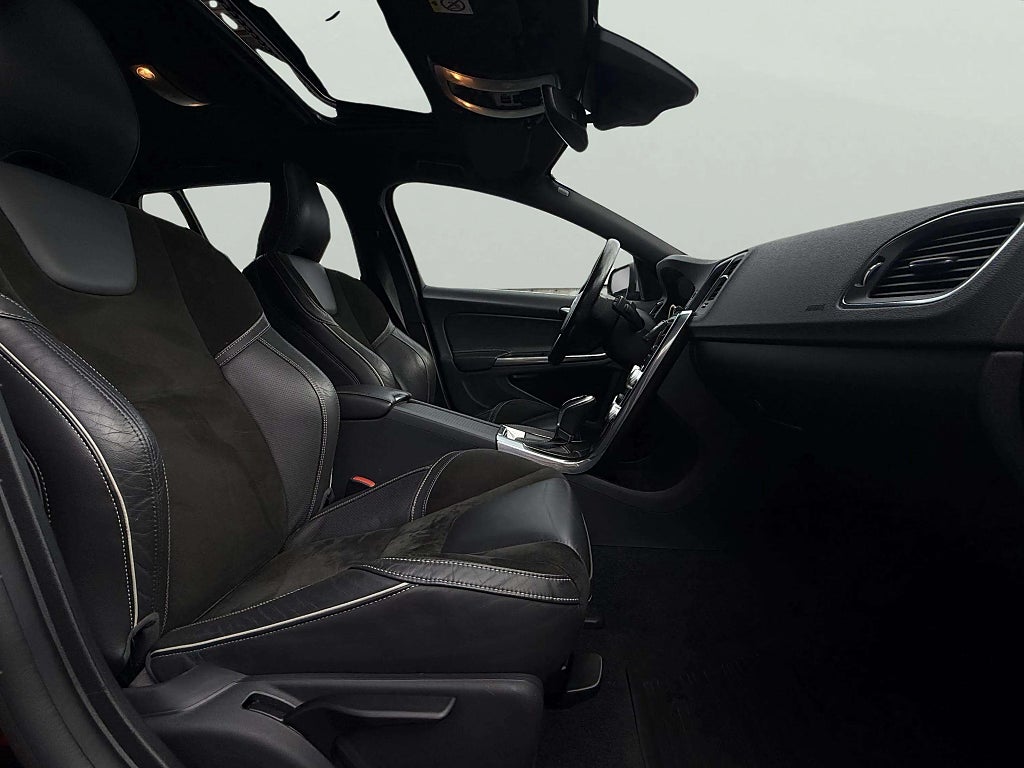 Volvo V60 D4 Geartronic R-Design  - miniatyr 14