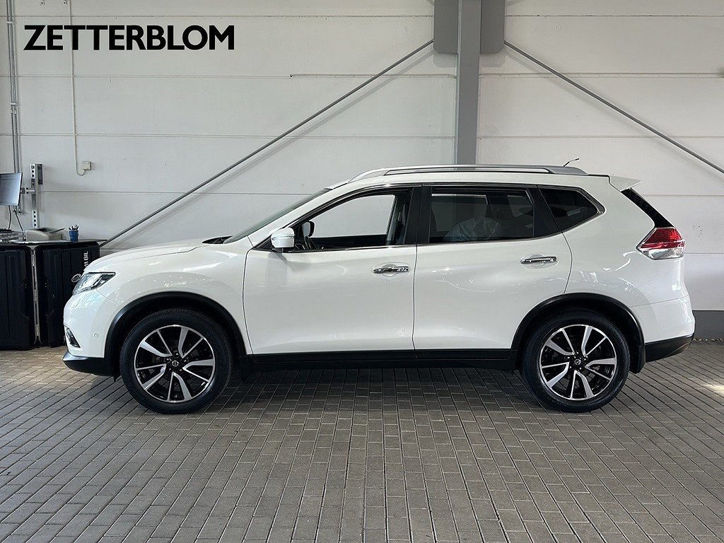 SUV Nissan X-Trail 2 av 18