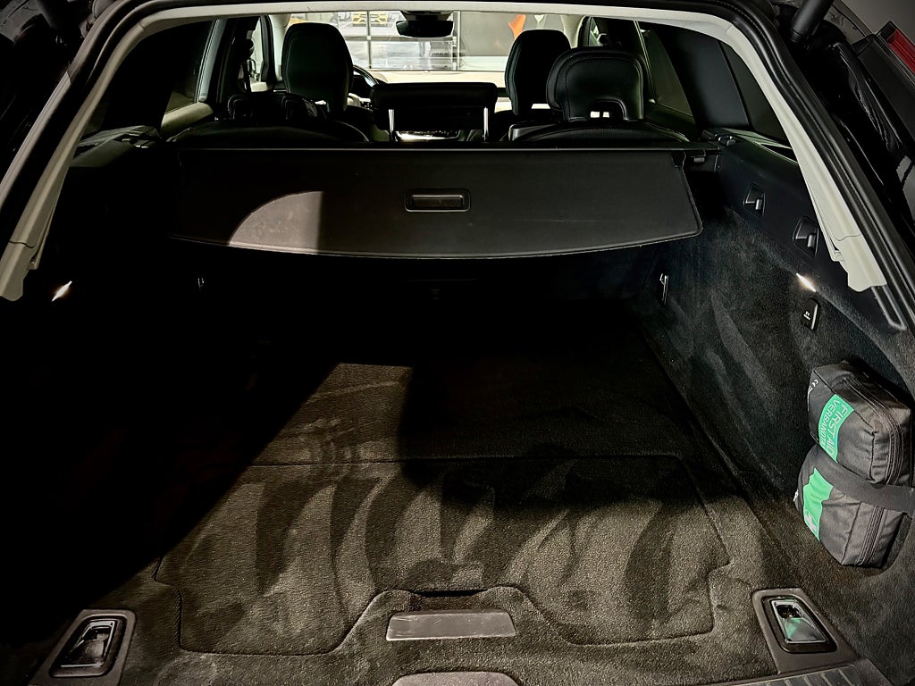 Volvo V90 B4 AWD Momentum Advanced Edition Värmare Harman Kardon - bild 6