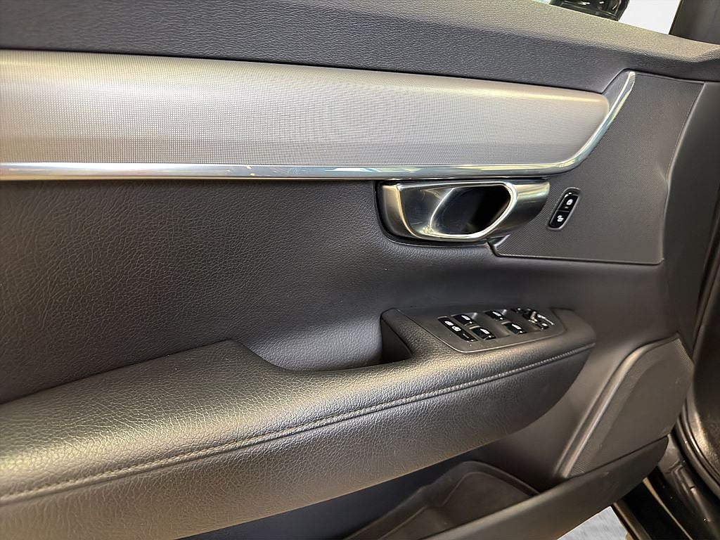 Volvo V90 B4, Momentum, Läder, MOMS, 1 brukare