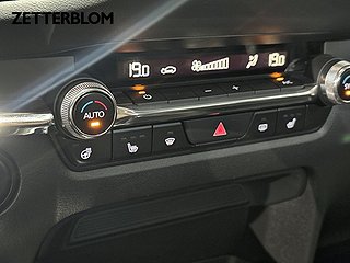 SUV Mazda CX-30 14 av 16