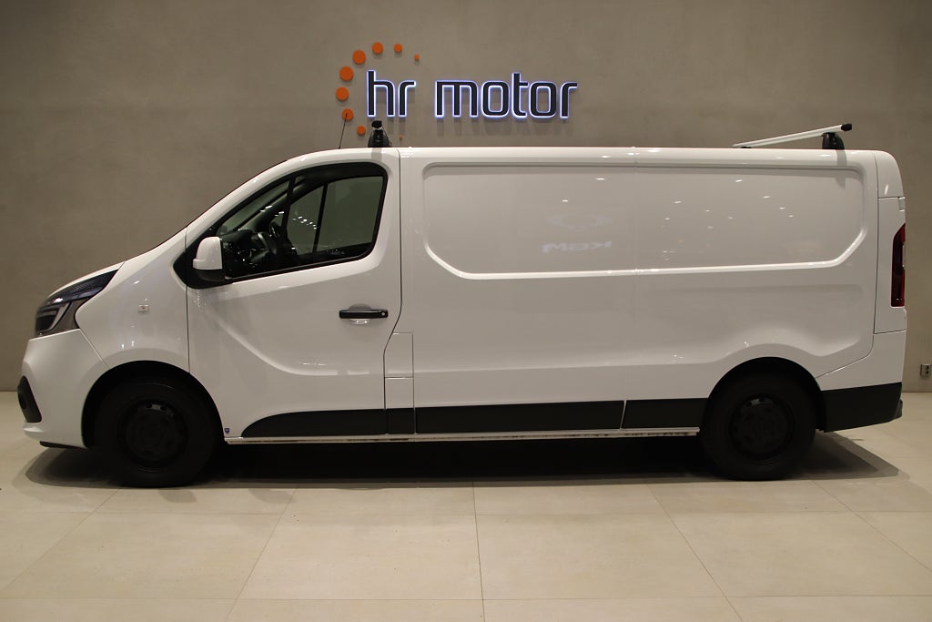 Renault trafic Skåpbil 2.0 dCi/ 2 års garanti/ SoV/ Dieselvärmare