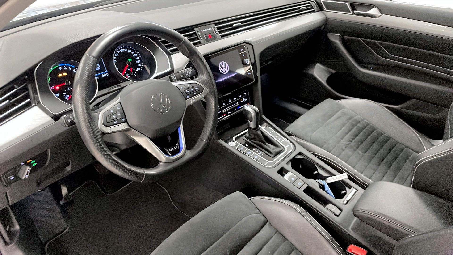 Volkswagen Passat 2022, bild 7/47