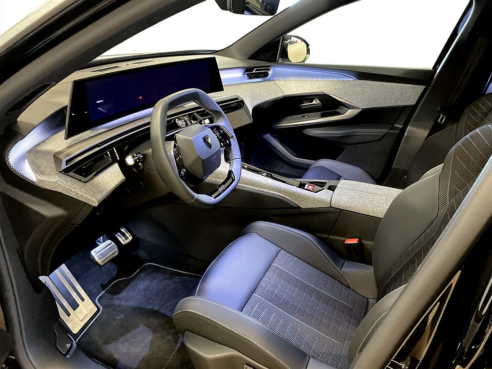 Bild på Peugeot 5008 GT Hybrid 145hk Aut KAMPANJ BRÄNSLE INGÅR