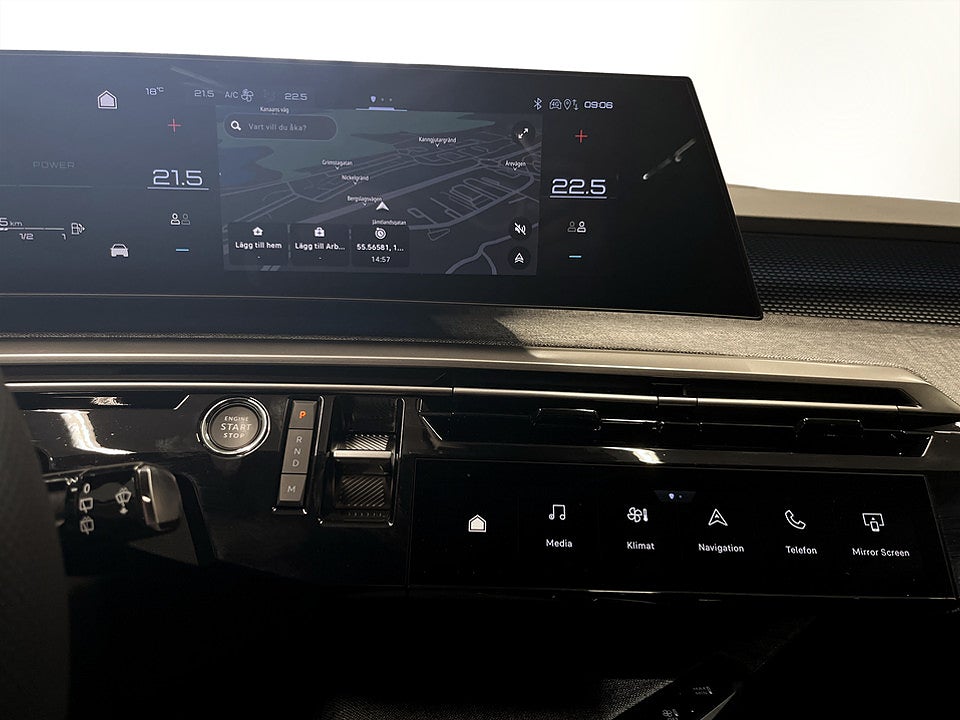 Bild på Peugeot 5008 GT Ultimate Hybrid 145hk Aut 7-SITS ELSTOL B-KAMERA