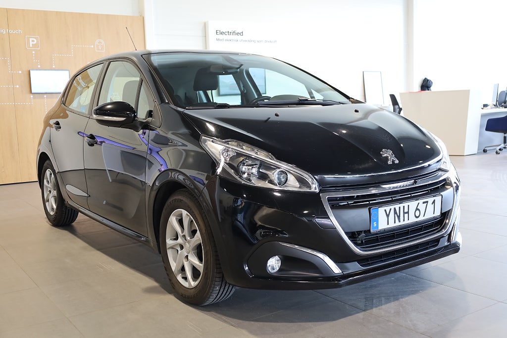 Peugeot 208  1.2 VTI PureTech AUT M-värme Blåtand