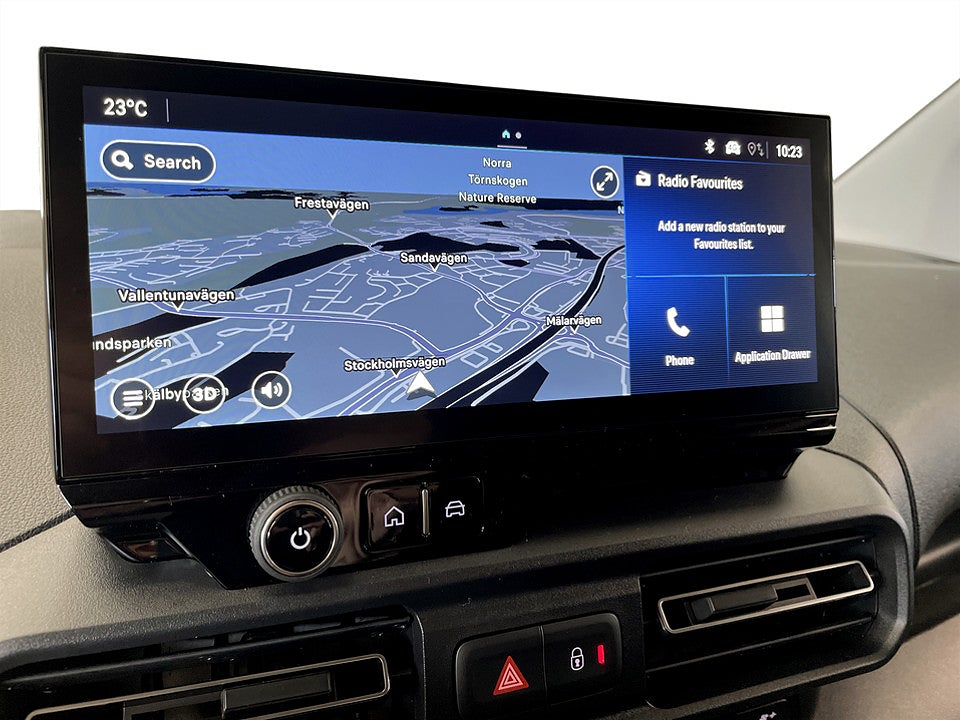 Bild på Opel Combo ELITE 130hk AT8 L2 - EDITION! Värmare & Dragkrok