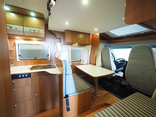 Husbil-halvintegrerad Carado T 448 6 av 17