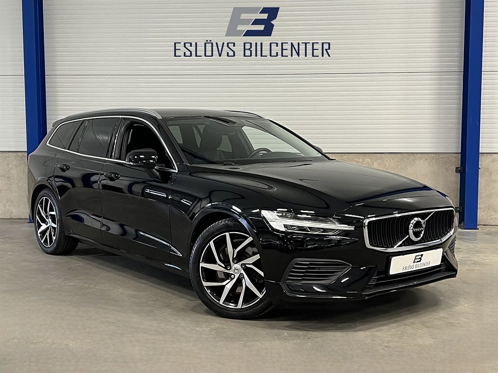 Volvo V60 Recharge T6 AWD 340 HK / Momentum Advanced / Drag / Läder /