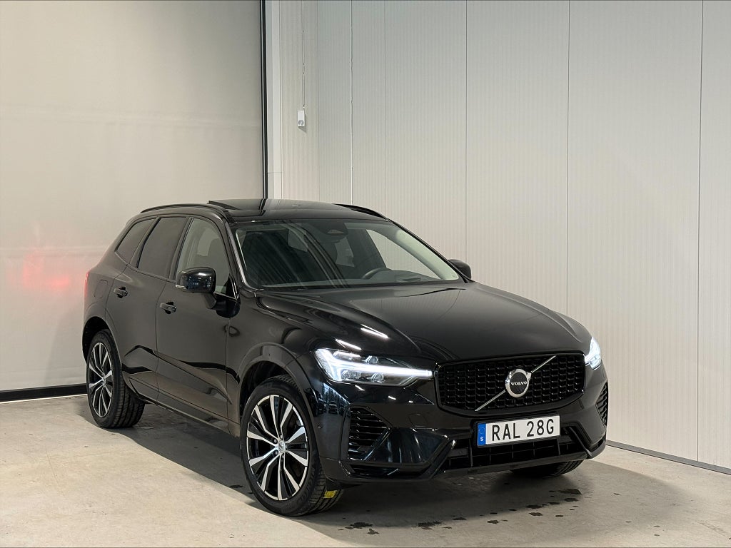 Volvo XC60 T6 AWD Recharge Ultimate Dark Dragkrok H&K Pano HUD