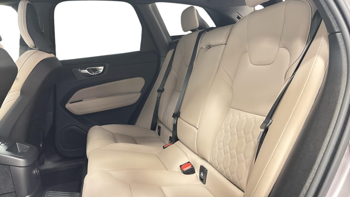 Volvo XC60 T6 Plus Dark Nordic Edition 2026, bild 7/10