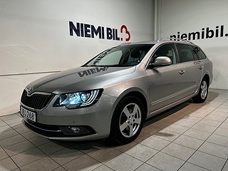 Skoda Superb Kombi 2.0 4x4 Elegance Drag Dvärm S/V-hjul