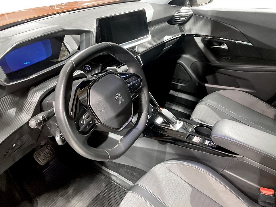 Bild på Peugeot 2008 Allure 1.2 PT 130hk Aut - B-KAMERA, CARPLAY