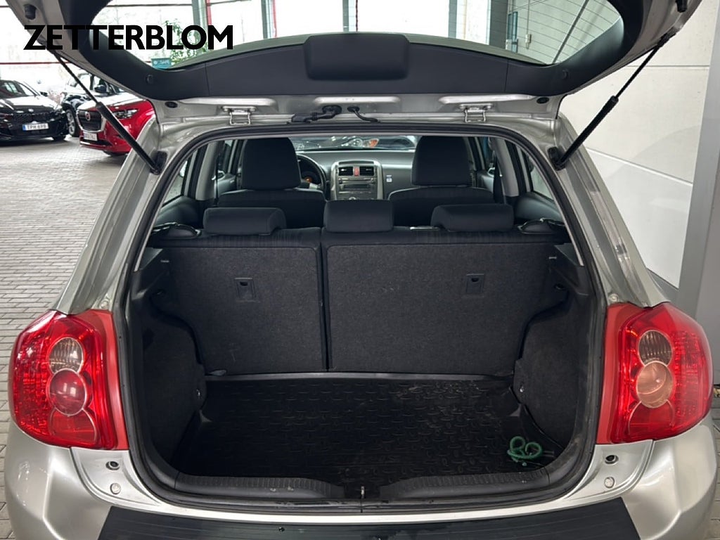 Halvkombi Toyota Auris 6 av 15