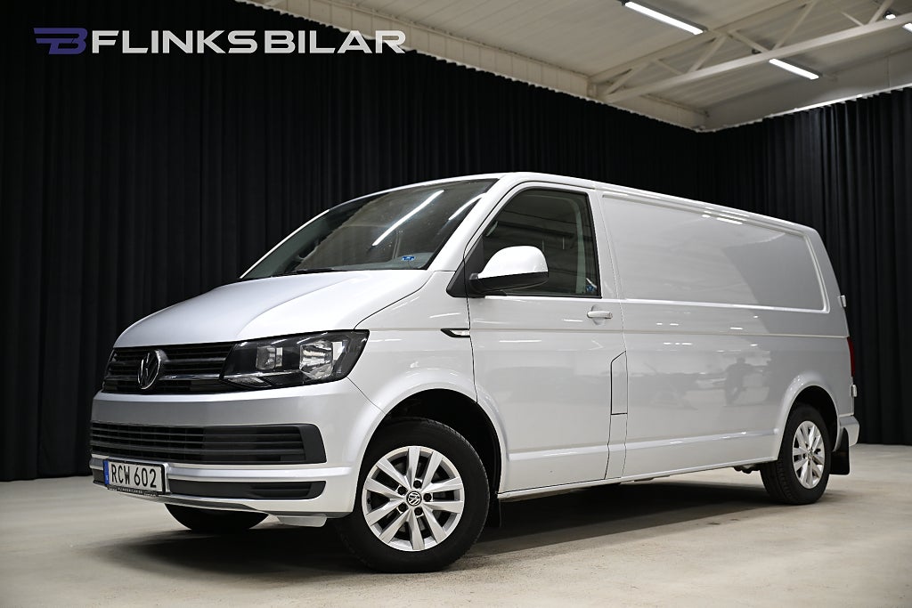 Volkswagen Transporter DSG 140HK L2|Nedlackad|Inredd|Drag|Värmare|EnÄgare|Moms