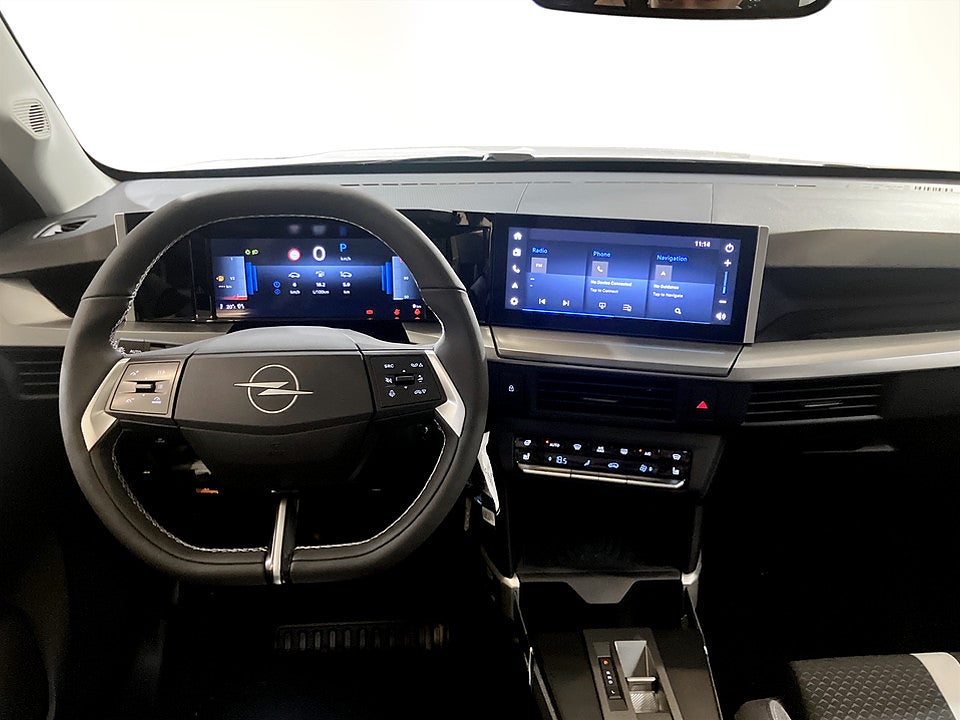 Bild på Opel Frontera GS Hybrid 136hk Aut - HYRBIL