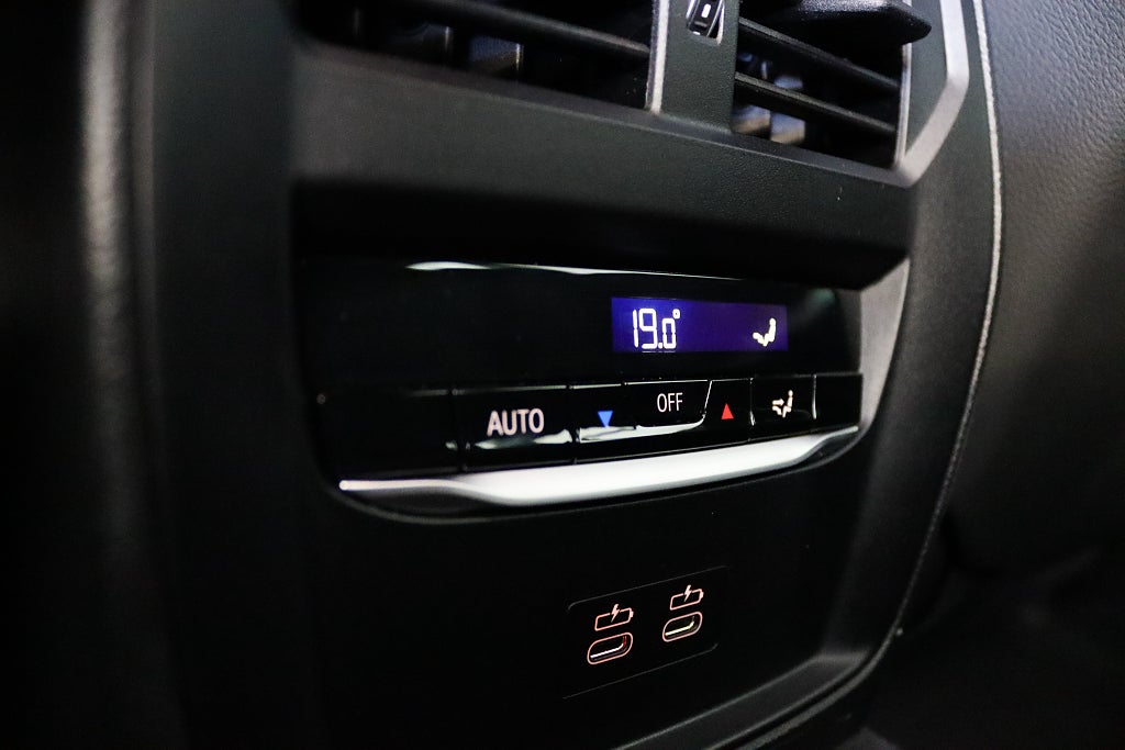 BMW M3 Competition Touring xDrive ULTIMATE MOMS Kolfiber H/K