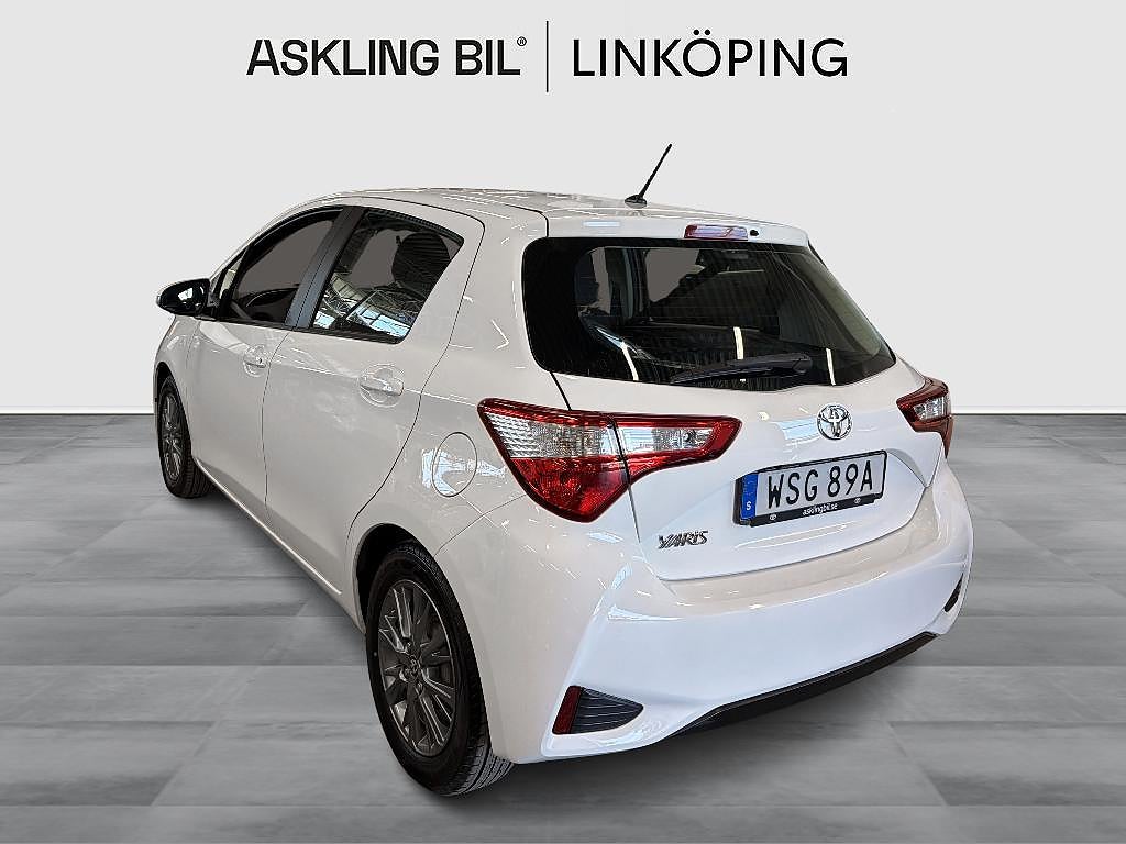 Toyota Yaris 2019 - miniatyr 2