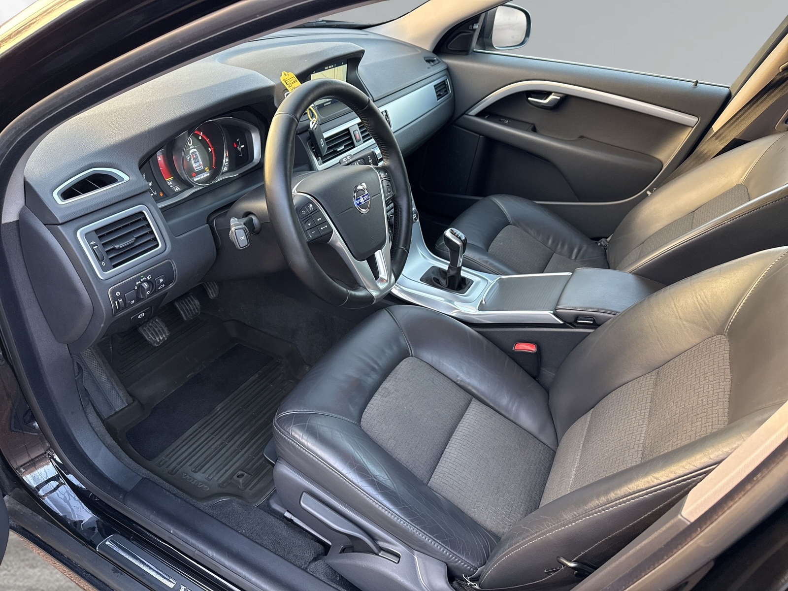 Volvo V70 D4 Momentum Pro 2015, bild 6/10