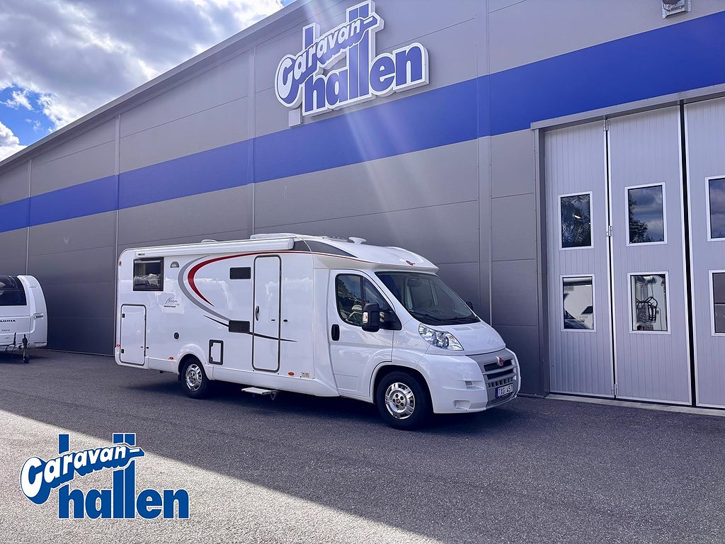 Bürstner T 728 Nexxo AC Solpanel Backkamera