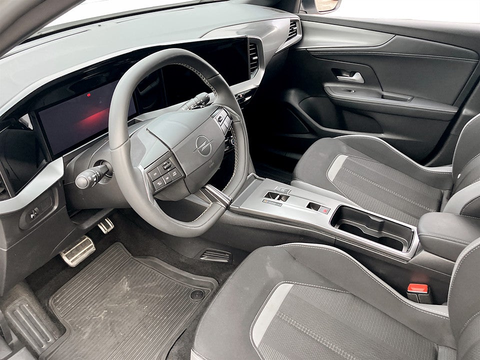 Bild på Opel Mokka GS Hybrid 1.2 Turbo 145hk Aut B-KAMERA CARPLAY
