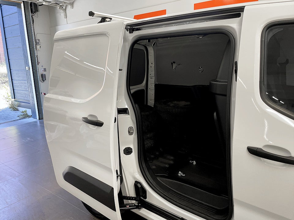 Bild på Citroën Berlingo Business Premium 1.5 BHDi 130hk Aut L1 B-KAMERA CARPLAY