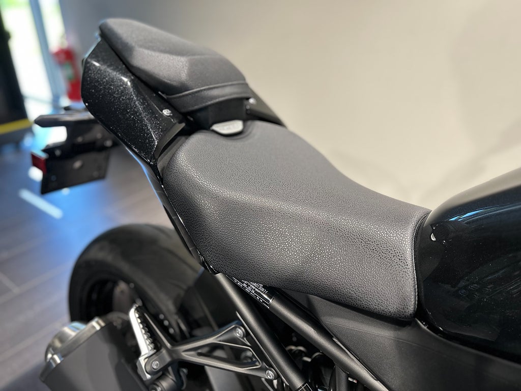 Kawasaki Z900 / Endast 46 mil!