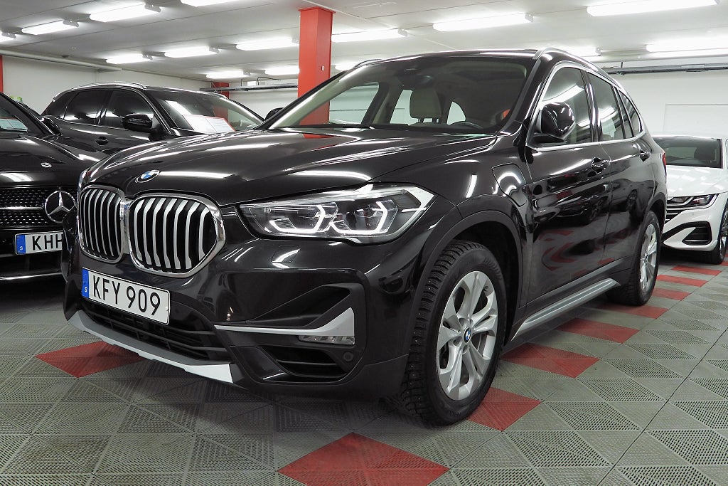 BMW X1 xDrive25e Steptronic xLine SoV Hjul Panorama Ränta fr 1.95%