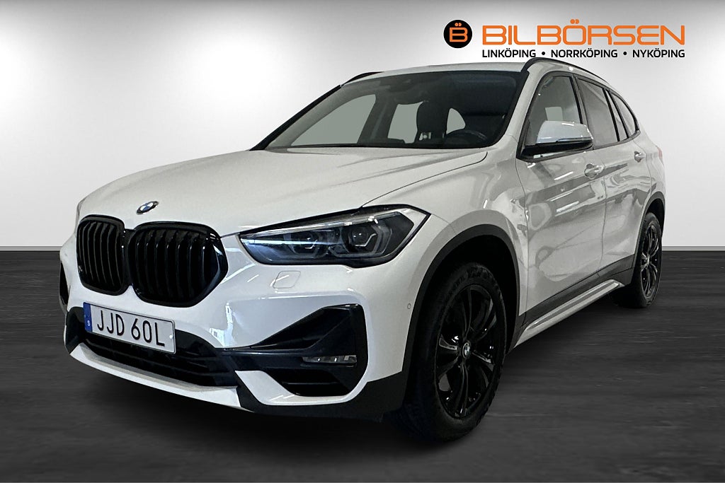 BMW X1 sDrive20i Sport Line (HUD, Navi)