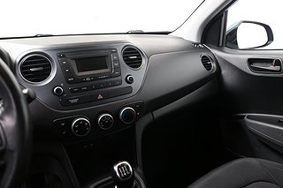 Halvkombi Hyundai i10 12 av 19