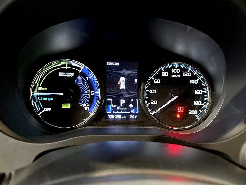 Bild på Mitsubishi Outlander Business PHEV 224hk Aut 4WD B-KAMERA DRAG ELSTOL