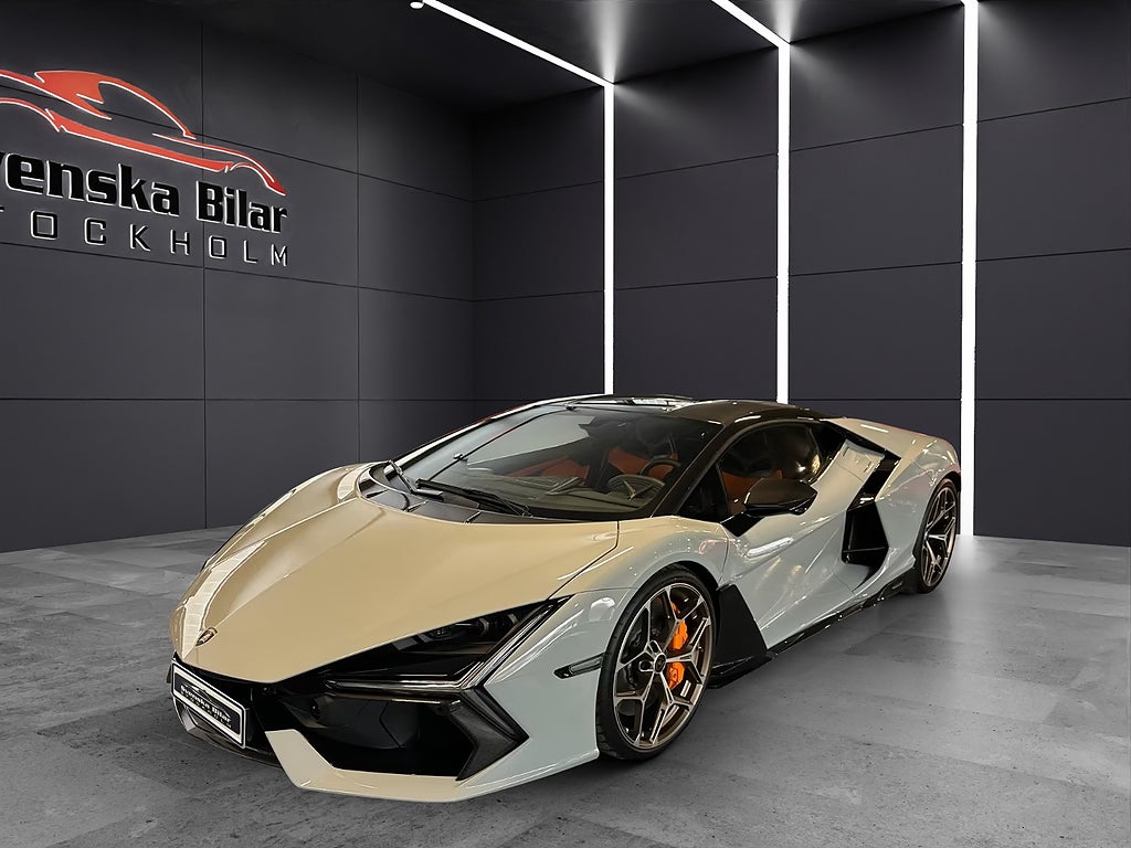 Lamborghini Revuelto V12 1015HK AWD MOMS /PASSENGER DISPLAY/CARBON PACKAGE