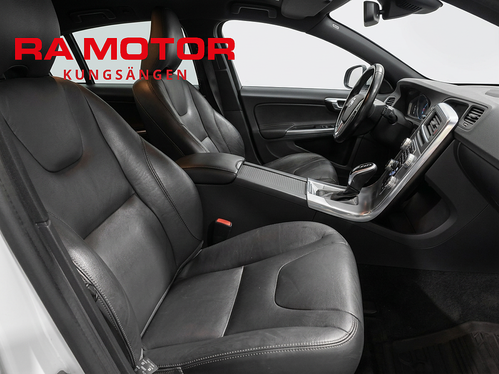 Volvo V60 V60 I D3 | Summum Business Edt | Drag | Läder 2016