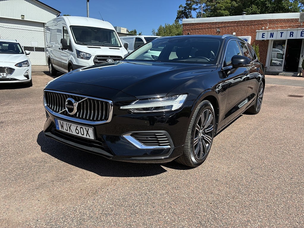 Volvo V60 Recharge T6 AWD Geartronic Inscription Expression