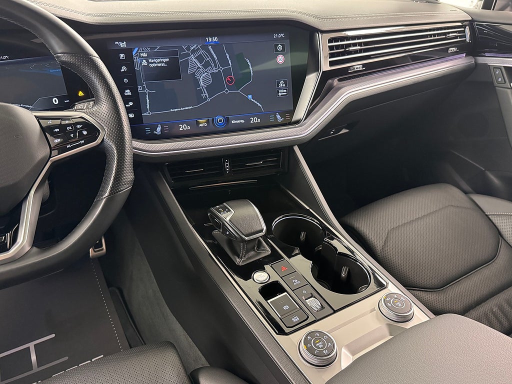 Volkswagen Touareg 2021 - miniatyr 9