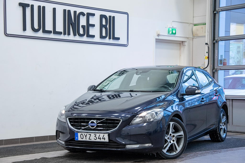 Volvo V40 D2 120HK Kinetic Värmare P-Sensorer Farthållare 4.99%