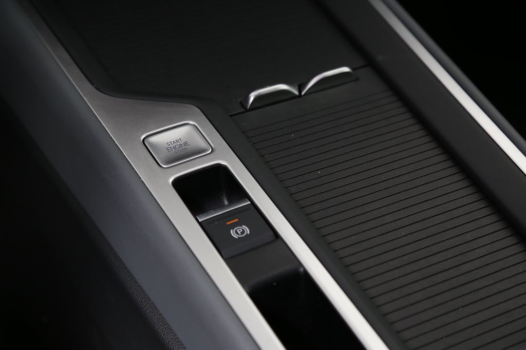 Volkswagen Passat Sportscombi 1,5 eTSI Business Värmare Drag 2025