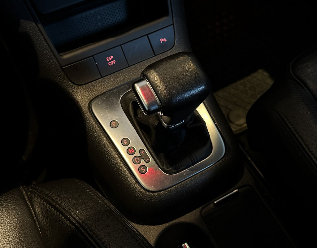 Volkswagen Golf Plus 1.4 TSI MASTERS VÄRMARE P-SENS LÅGMIL DRAGKROK