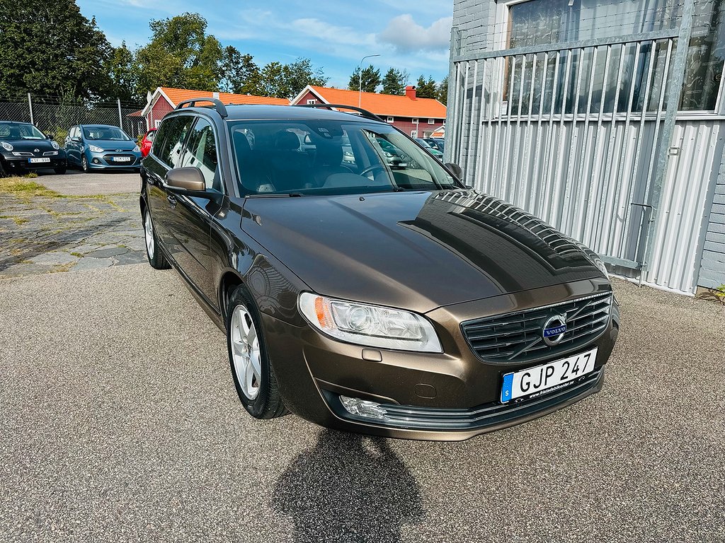 Volvo V70 D2 115HK MOMENTUM / DRAG / VÄRMARE 