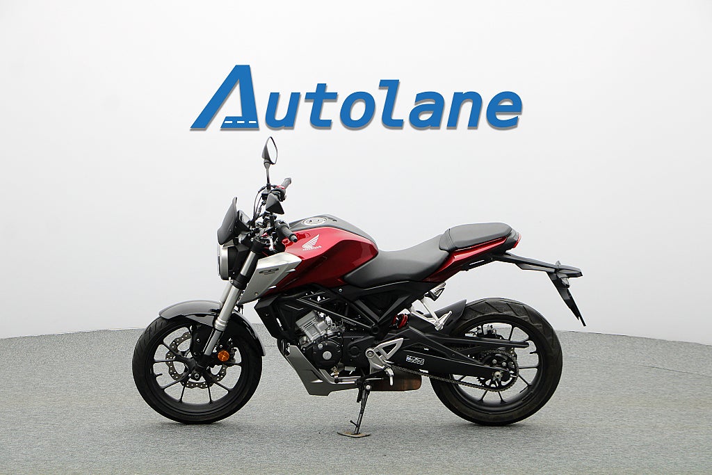 Honda CB125R *RESERVERAD*