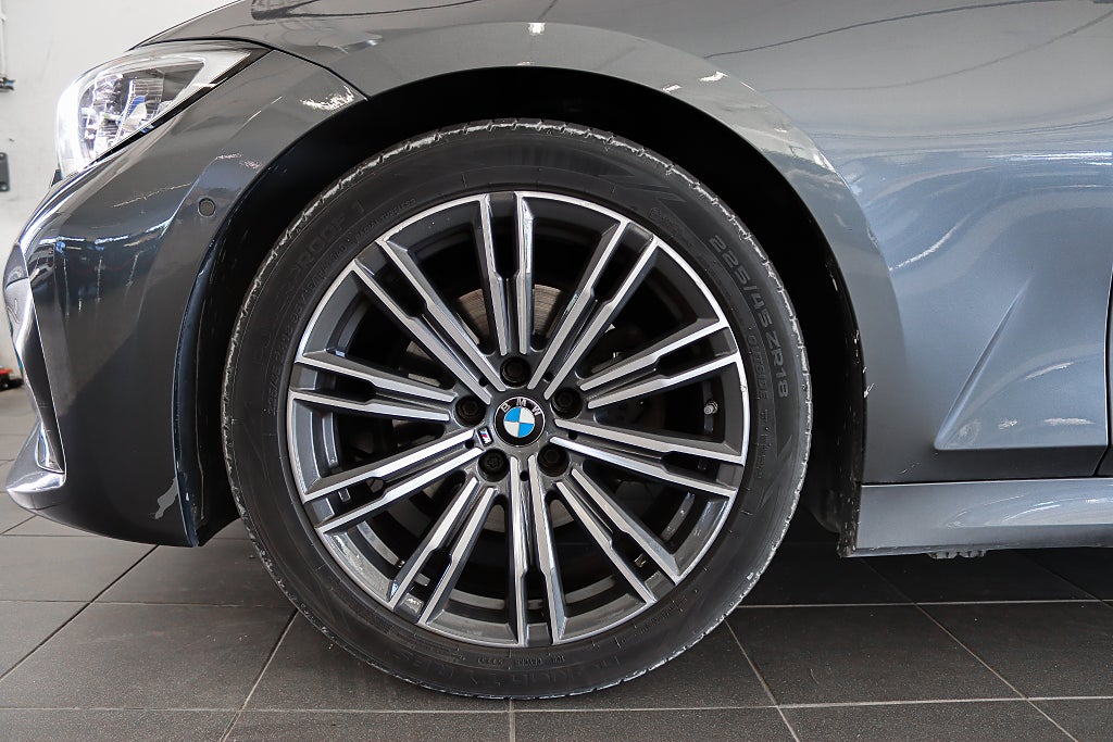 BMW 320D xDrive M Sport Innovation HuD H/K 360° Nyservad