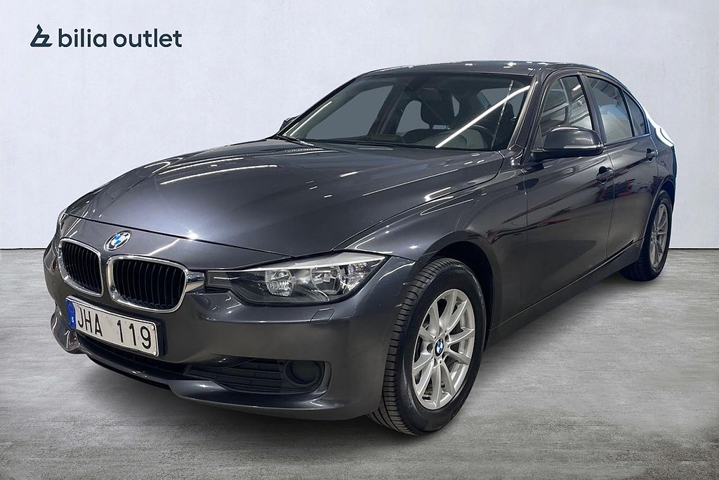 BMW 320D Sedan 184hk / Rattvärme / P-Sensor / Bluetooth 