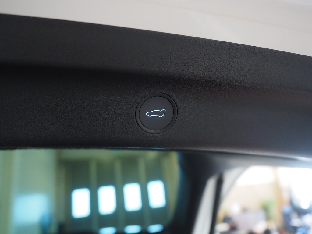 Tesla Model Y Long Range AWD 514hk Moms 20" Induction Pano 2021